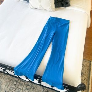 lululemon poolside blue groove pants